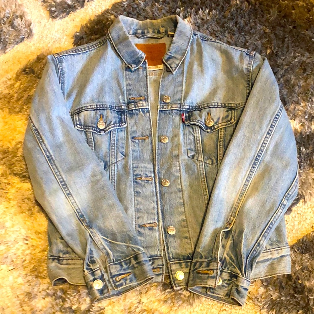 Levi’s denim jacket XS light wash